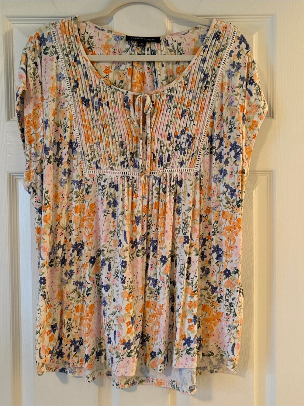 Tommy Hilfiger Cream Floral Pintuck Tie-Neck Tunic